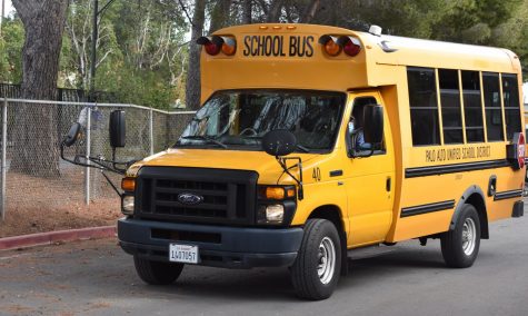 A Palo Alto school bus parked outside of Palo Alto High School. Photo by Daniel Garepis-Holland.